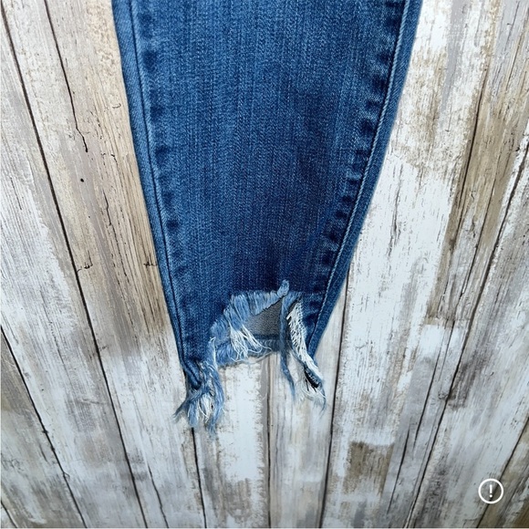 Cello Fray Bottom Unique Hem Ankle Jeans - Picture 2 of 6